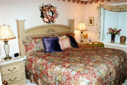 Toad Hall Manor Bed And Breakfast Butte Room photo